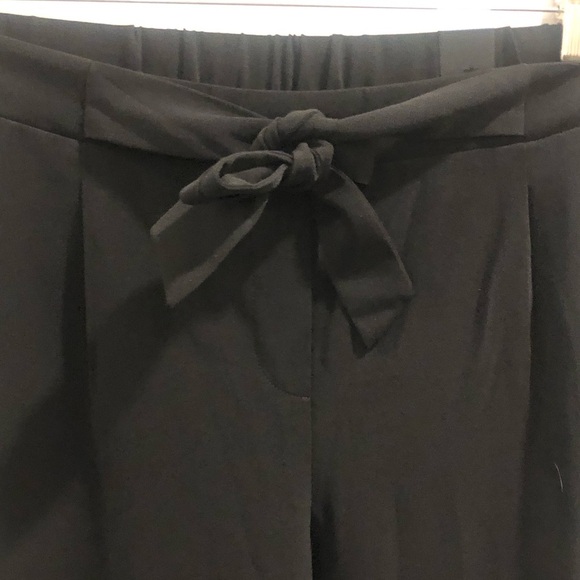 Front tied wide legged pants - Picture 3 of 6